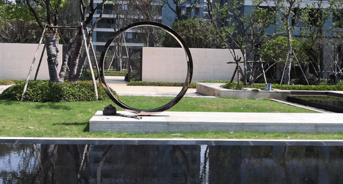 不銹鋼雕塑.gif 不銹鋼雕塑.gif